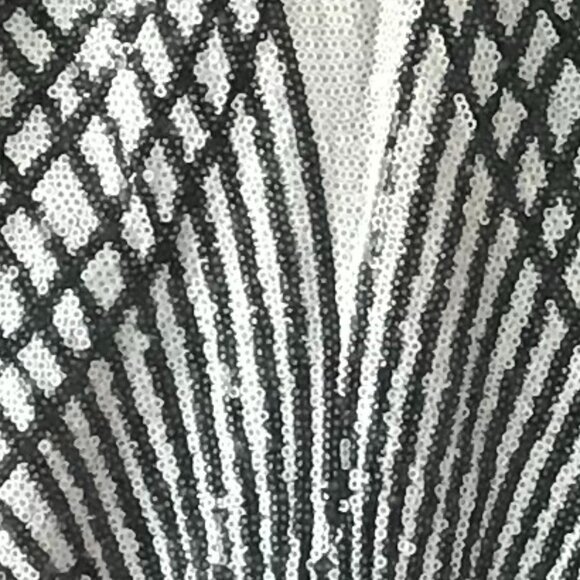 BLACK AND WHITE GEOMETRIC PATTERN SEQUIN PARTY DRESS SIZE 1 - Picture 3 of 3